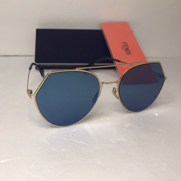 - 💯 Original - Fendi Black with Rose Gold Metal Frame - Picture 8 of 17